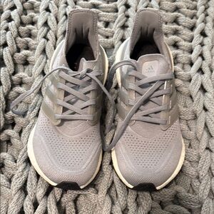 Adidas Gray ultra boost
